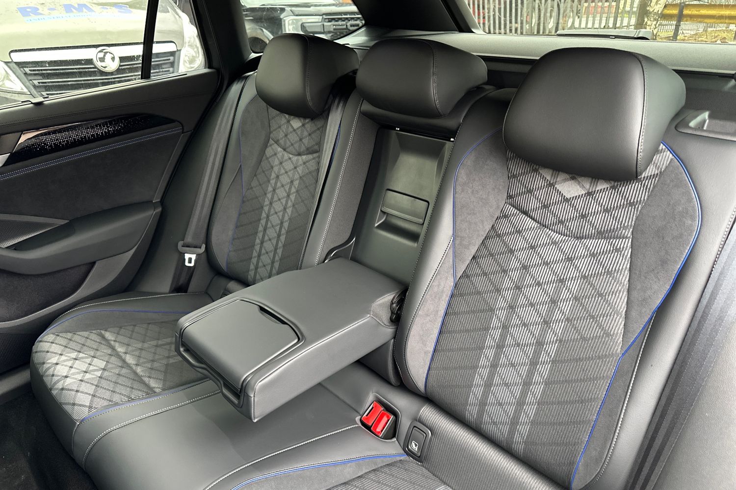 Used Volkswagen Passat 2025 for sale - 76421399: Photo 18