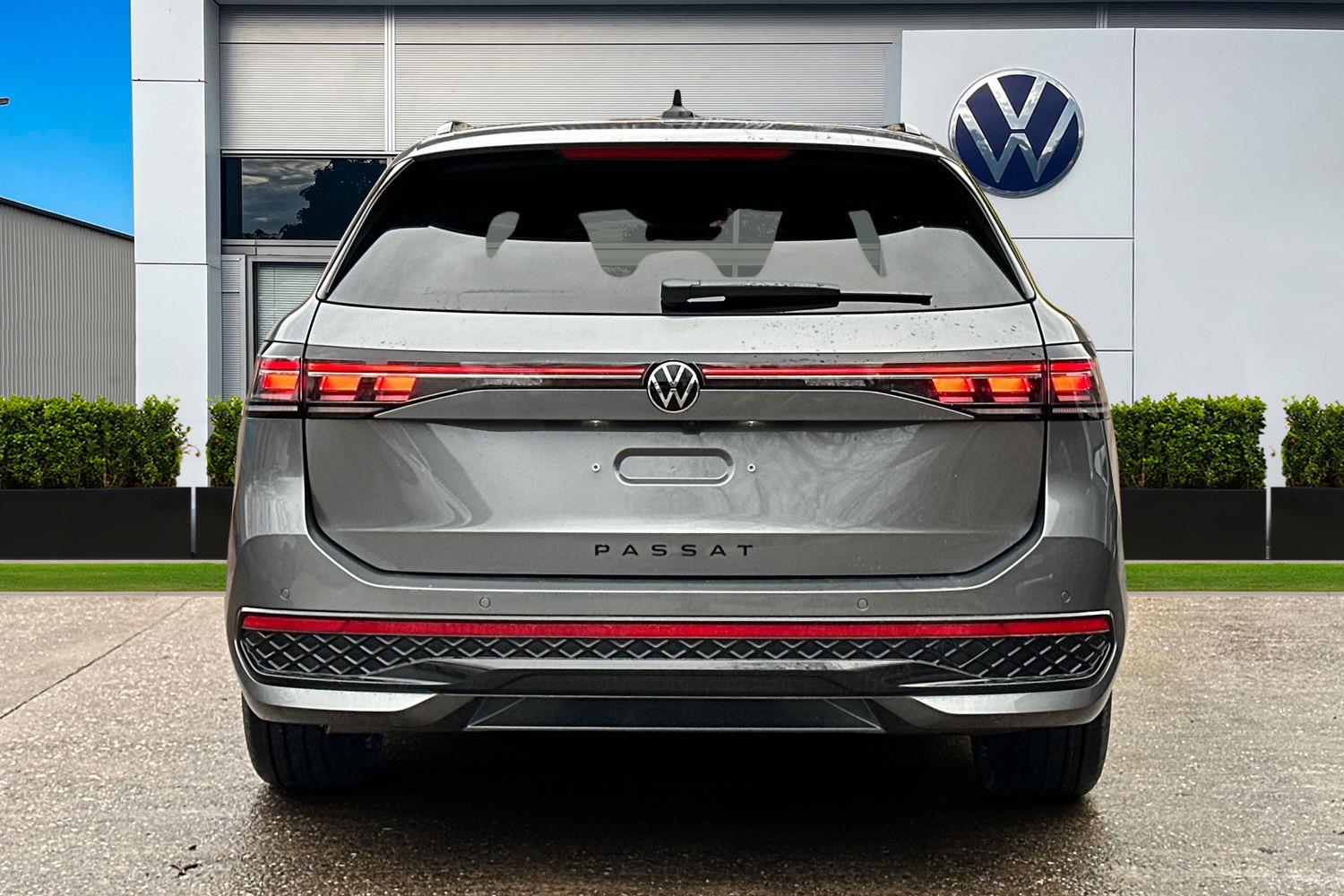 Used Volkswagen Passat 2025 for sale - 76421399: Photo 4