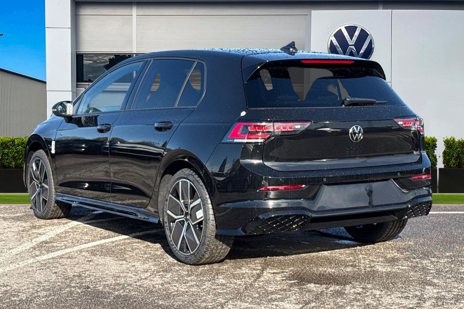 Used Volkswagen Golf 2026 for sale - 77436009: Photo 2