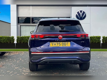 Used Volkswagen Touran 2025 for sale - 76902580: Photo