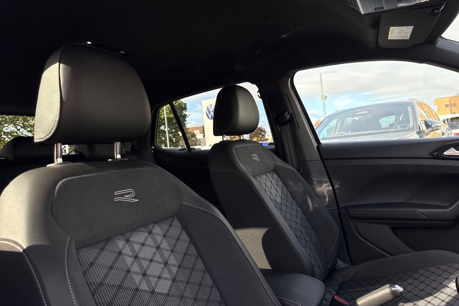 Used Volkswagen T-Cross 2024 for sale - 76185999: Photo 23