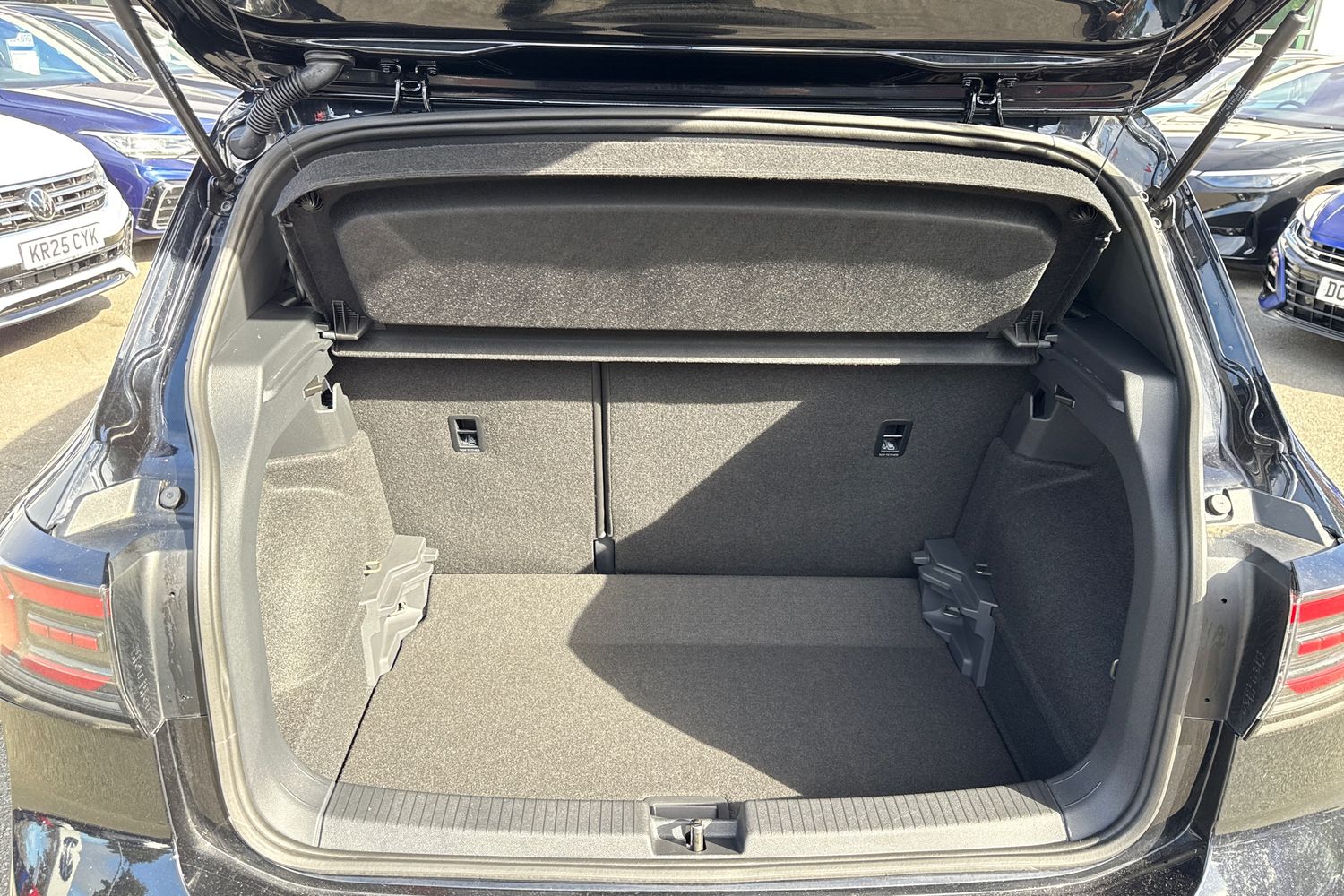 Used Volkswagen T-Cross 2024 for sale - 76185999: Photo 6