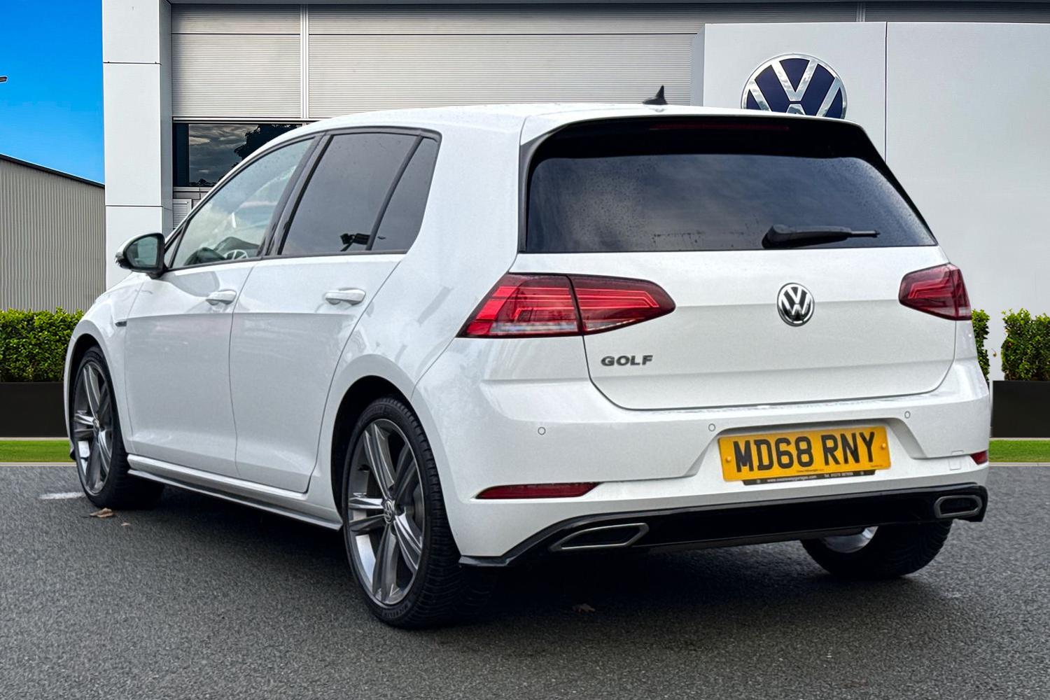 Used Volkswagen Golf 2019 for sale - 77172513: Photo 2