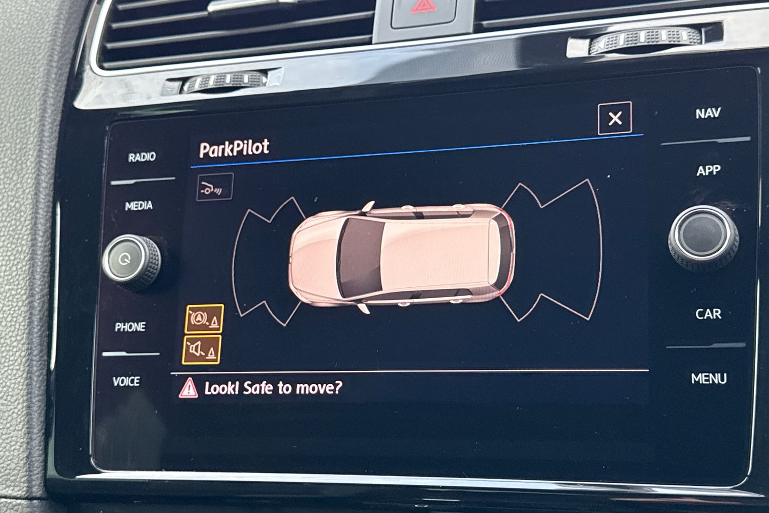 Used Volkswagen Golf 2019 for sale - 77172513: Photo 32