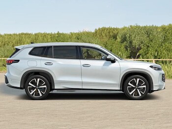 Used Volkswagen Touran 2026 for sale - 77319422: Photo