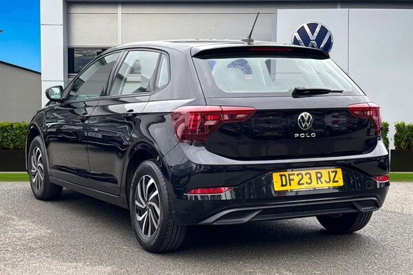 Used Volkswagen Polo 2023 for sale - 76197652: Photo 2