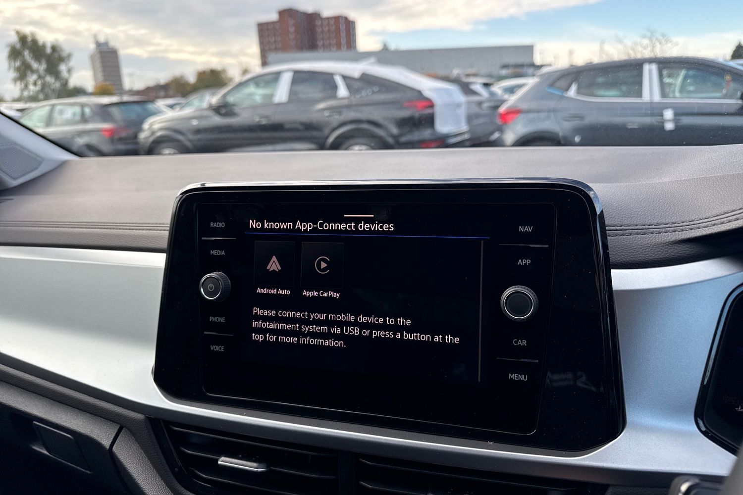 Used Volkswagen T-Roc 2025 for sale - 76374774: Photo 16