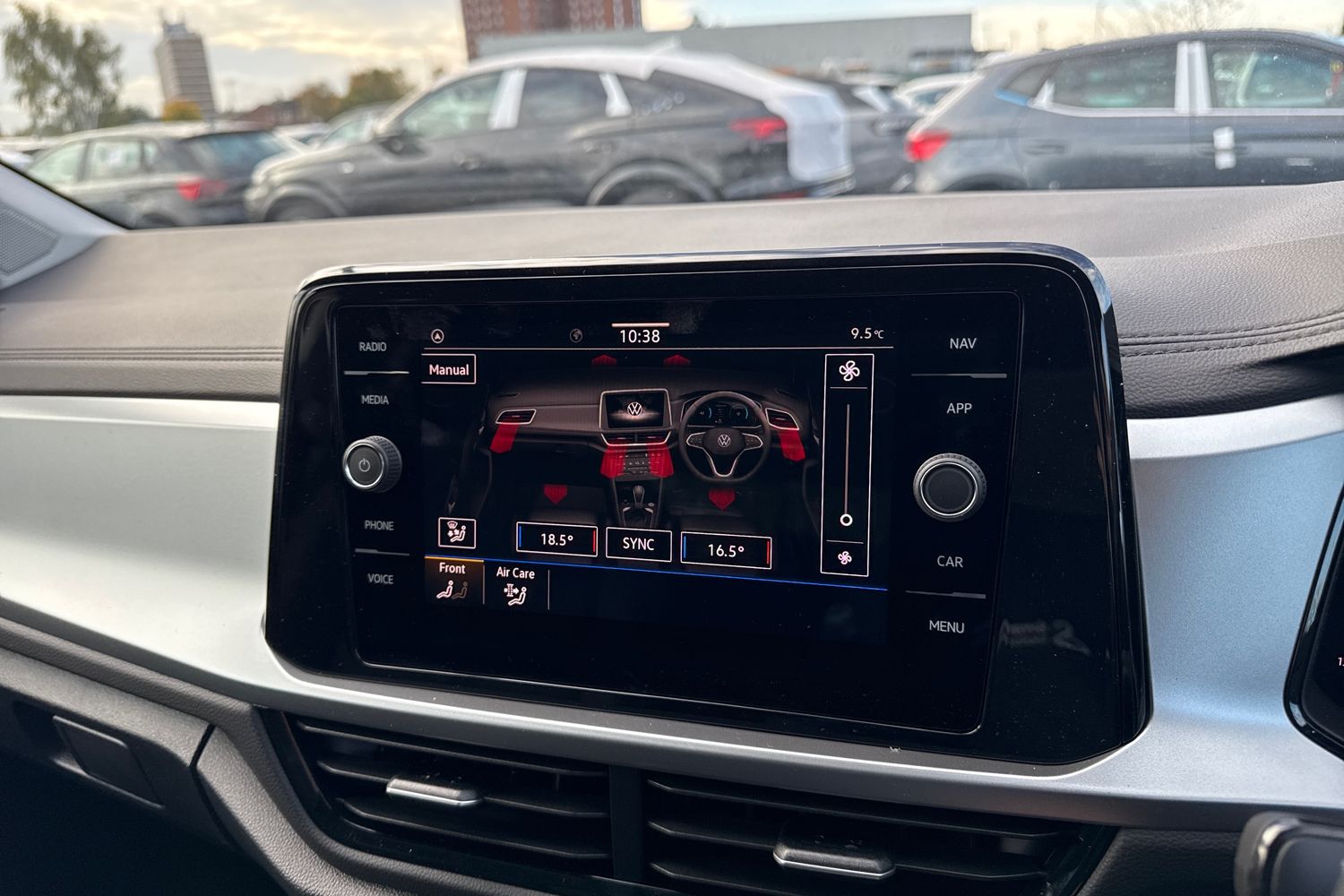 Used Volkswagen T-Roc 2025 for sale - 76374774: Photo 21