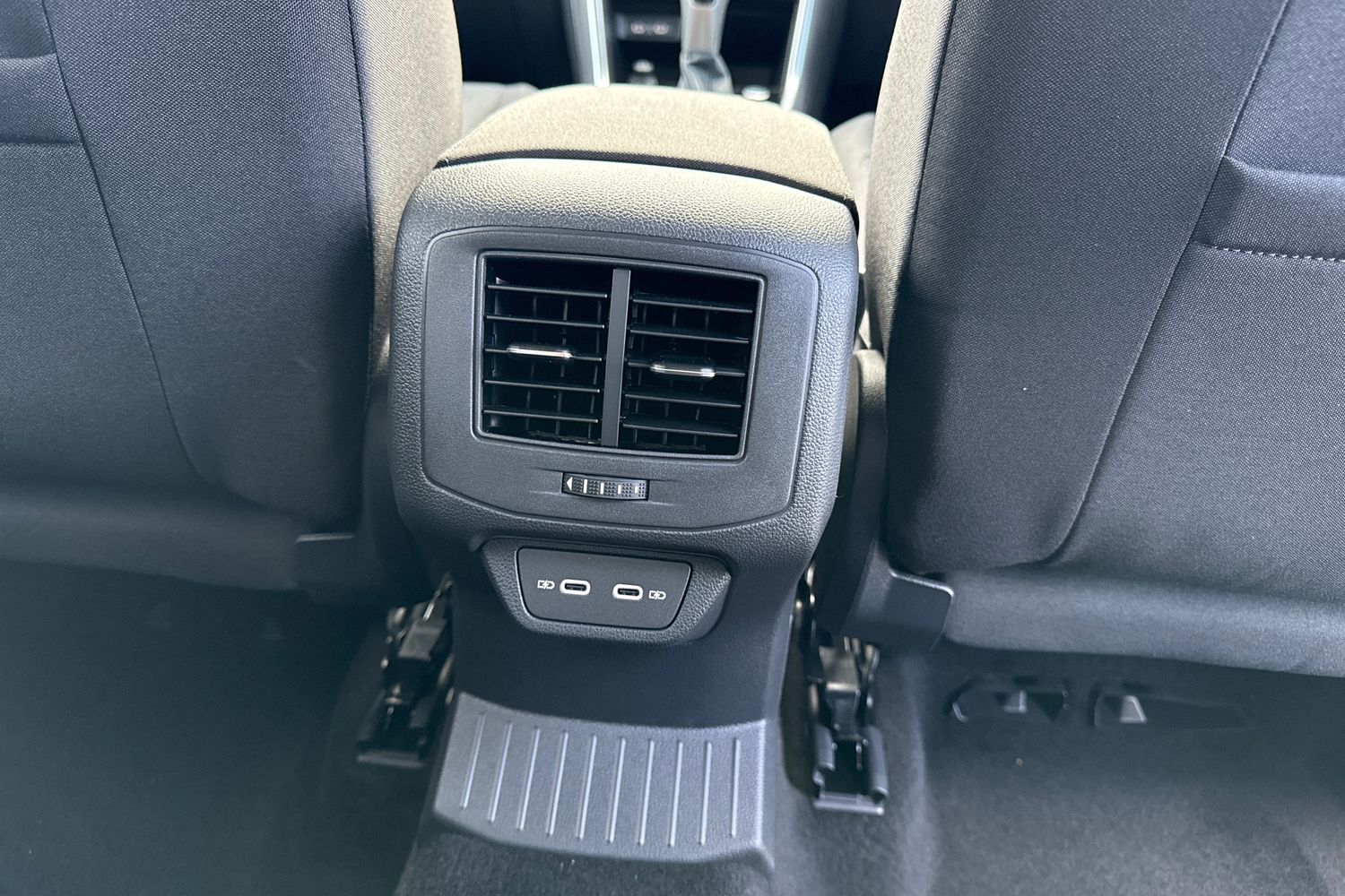 Used Volkswagen T-Roc 2025 for sale - 76374774: Photo 28