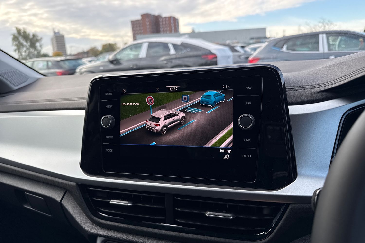 Used Volkswagen T-Roc 2025 for sale - 76374774: Photo 43