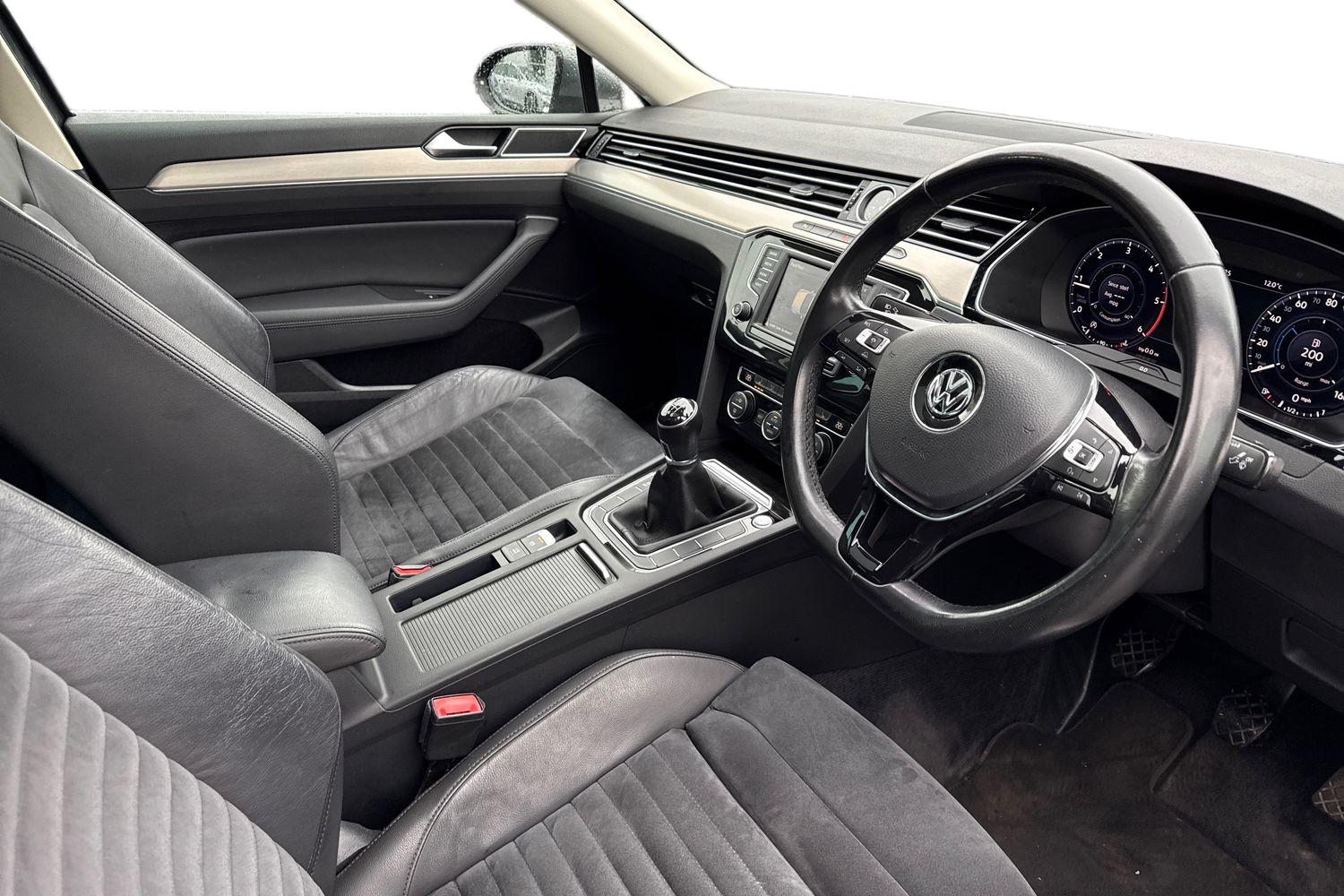 Used Volkswagen Passat 2017 for sale - 76774666: Photo 14