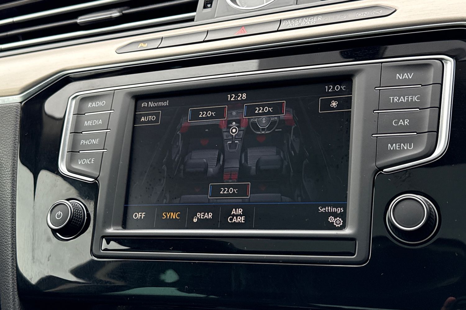 Used Volkswagen Passat 2017 for sale - 76774666: Photo 22