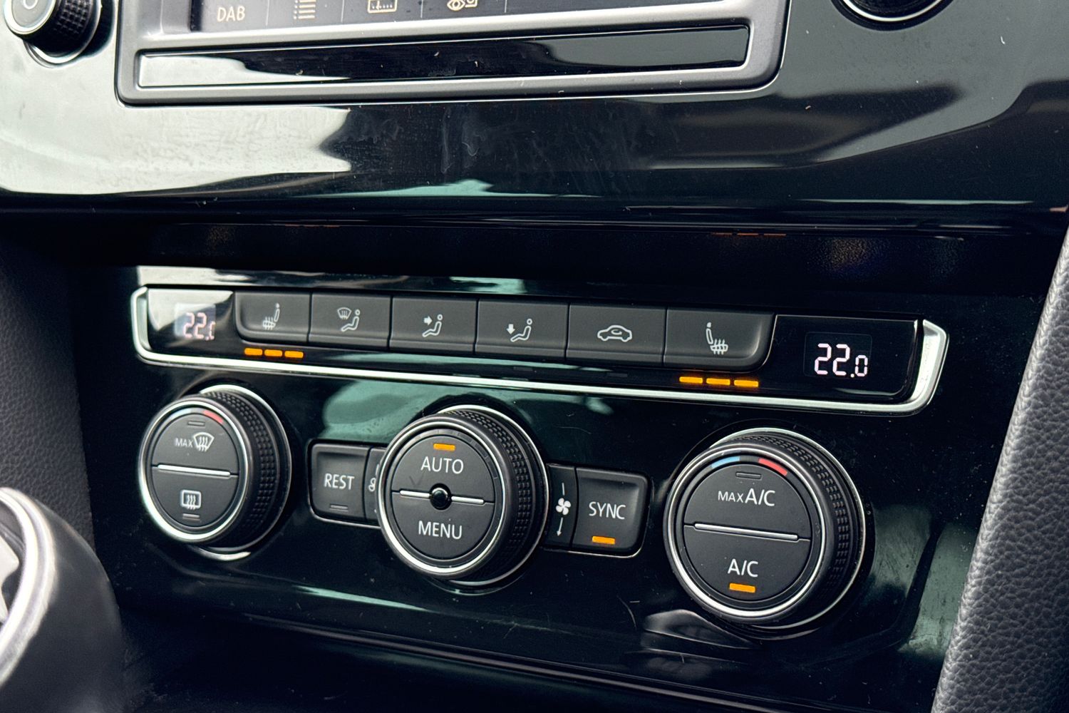 Used Volkswagen Passat 2017 for sale - 76774666: Photo 32