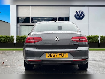 Used Volkswagen Passat 2017 for sale - 76774666: Photo