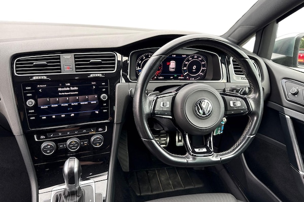 Used Volkswagen Golf 2018 for sale - 76148844: Photo 18