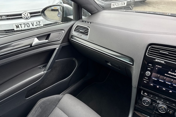 Used Volkswagen Golf 2018 for sale - 76148844: Photo 20