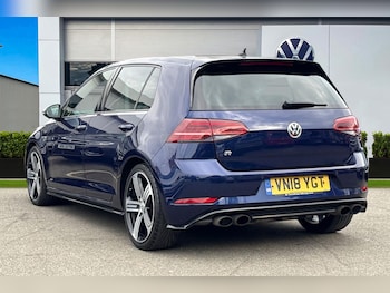 Used Volkswagen Golf 2018 for sale - 76148844: Photo 2