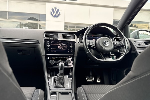 Used Volkswagen Golf 2018 for sale - 76148844: Photo 38