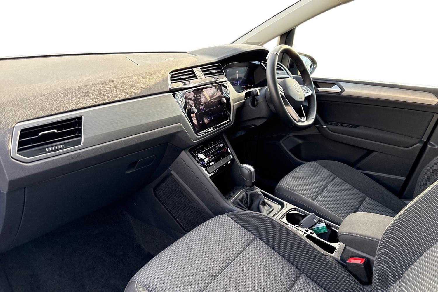 Used Volkswagen Touran 2024 for sale - 77394216: Photo 15