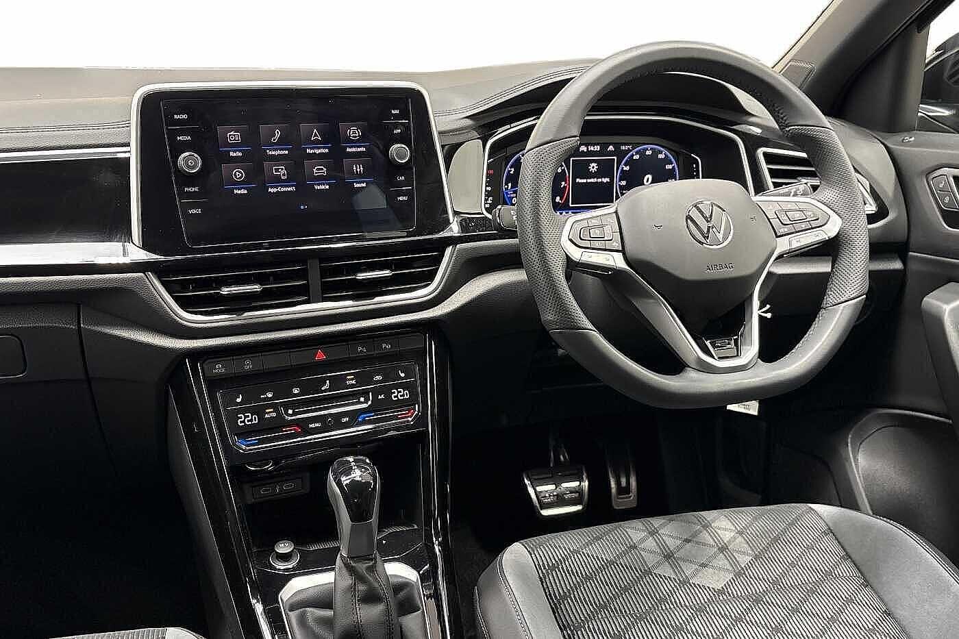 Used Volkswagen T-Roc 2025 for sale - 76469320: Photo 2