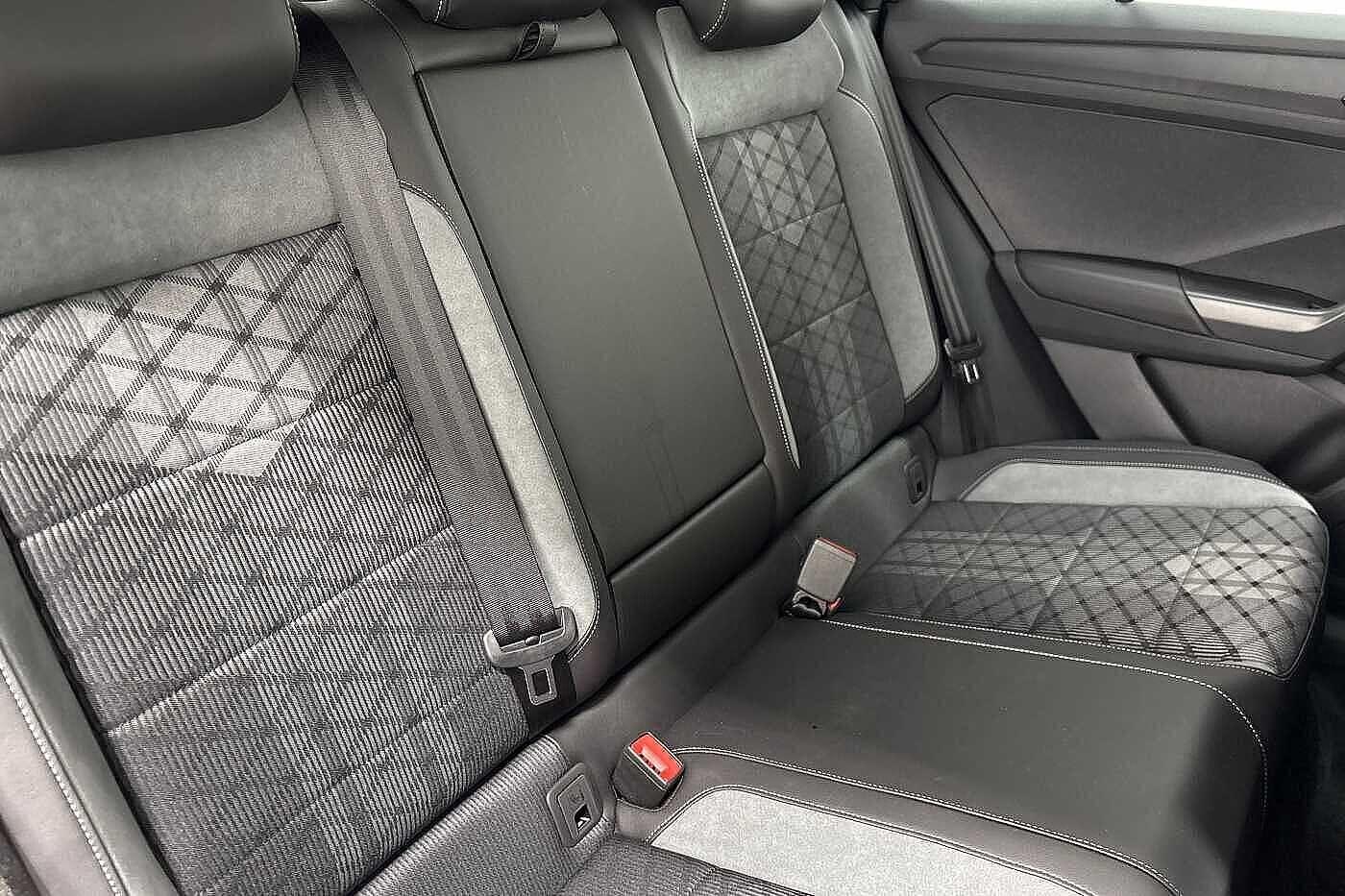 Used Volkswagen T-Roc 2025 for sale - 76469320: Photo 9