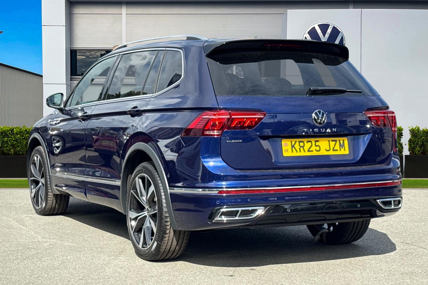 Used Volkswagen Tiguan Allspace 2025 for sale - 76847901: Photo 2