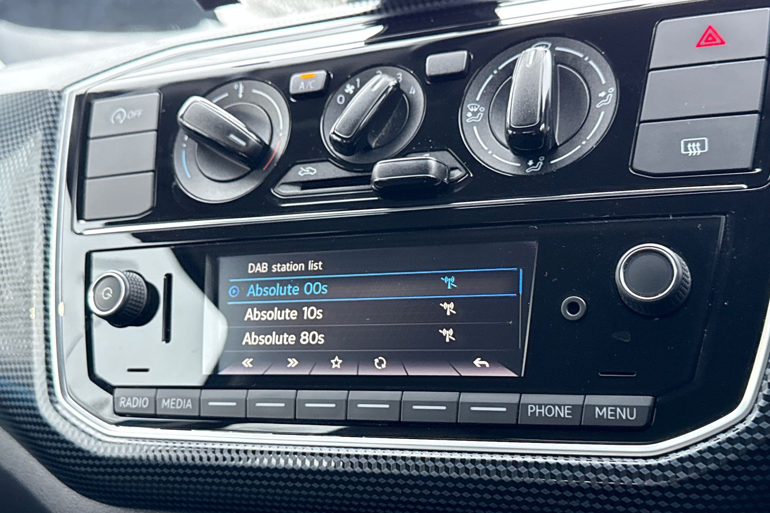 Used Volkswagen up! 2017 for sale - 77334350: Photo 31