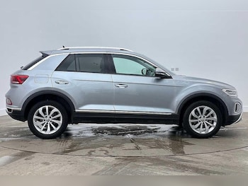 Used Volkswagen T-Roc 2025 for sale - 79321357: Photo