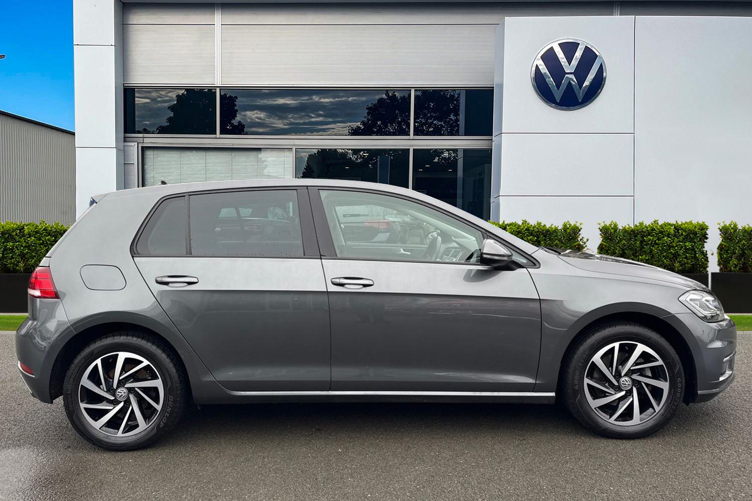 Used Volkswagen Golf 2019 for sale - 77147618: Photo 3
