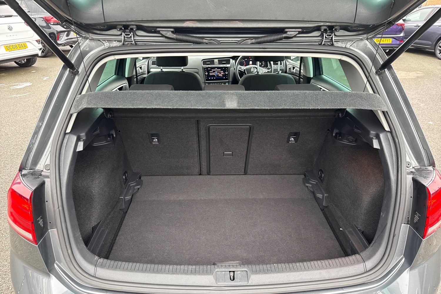 Used Volkswagen Golf 2019 for sale - 77147618: Photo 7