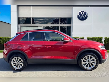 Used Volkswagen T-Roc 2024 for sale - 75761374: Photo