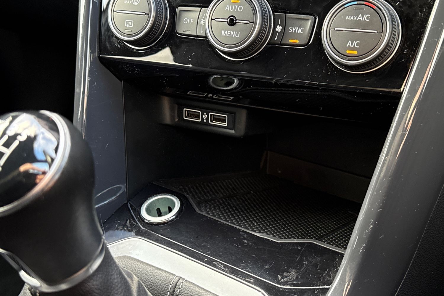 Used Volkswagen T-Roc 2019 for sale - 76902569: Photo 35