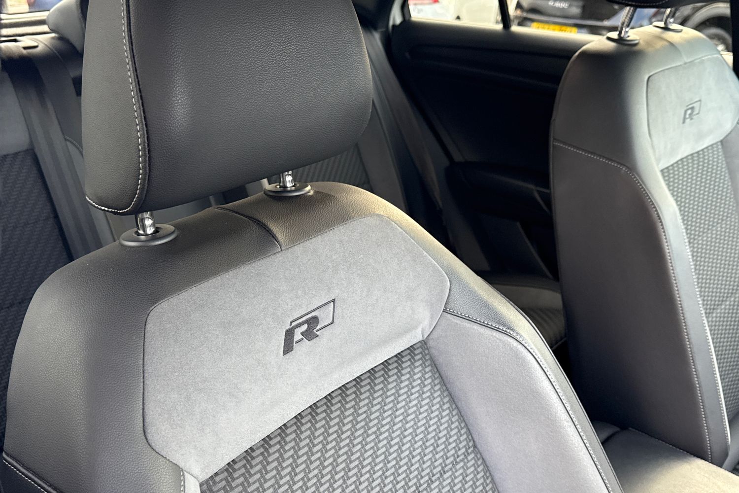 Used Volkswagen T-Roc 2019 for sale - 76902569: Photo 36