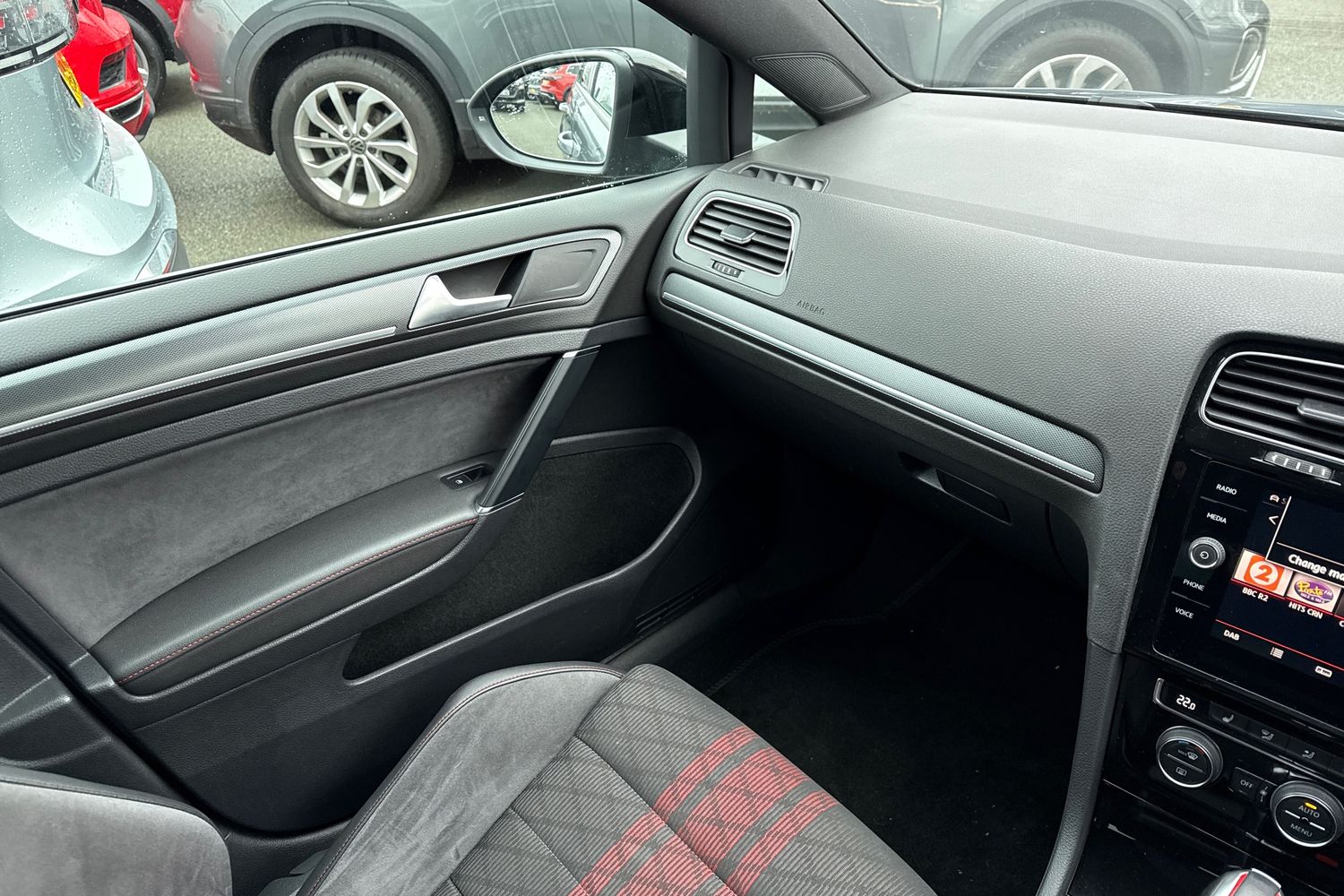 Used Volkswagen Golf 2019 for sale - 77394131: Photo 20