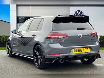 Used Volkswagen Golf 2019 for sale - 77394131: Photo