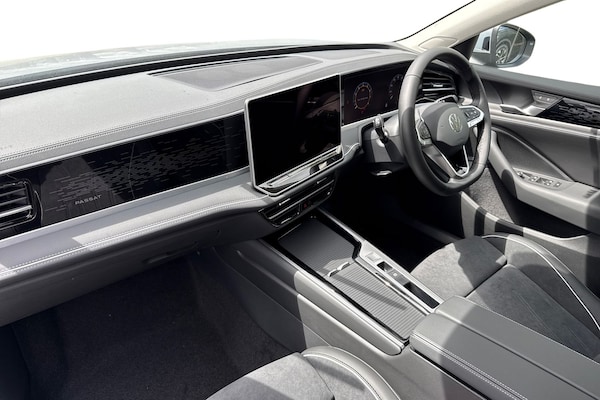 Used Volkswagen Passat 2025 for sale - 75785521: Photo 14