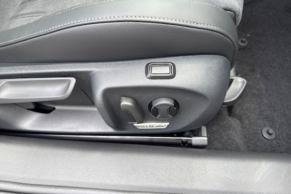 Used Volkswagen Passat 2025 for sale - 75785521: Photo 31