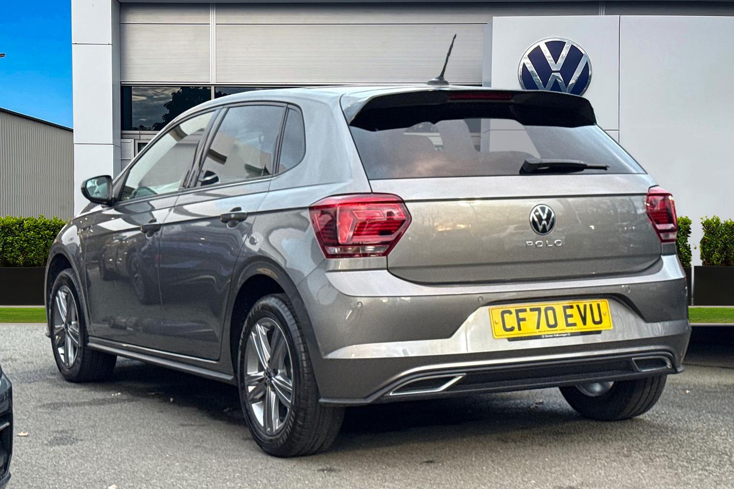 Used Volkswagen Polo 2021 for sale - 76916359: Photo 2