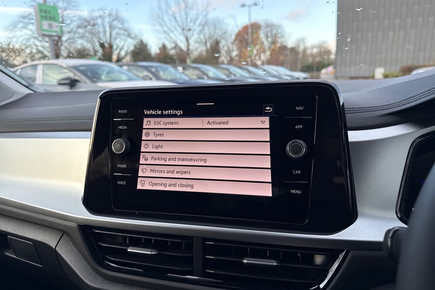 Used Volkswagen T-Roc 2026 for sale - 77493948: Photo 42