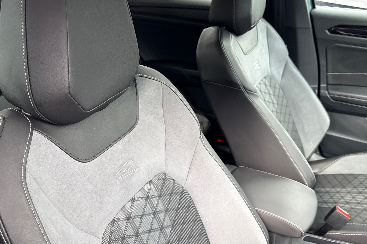 Used Volkswagen T-Roc 2023 for sale - 78016320: Photo 37