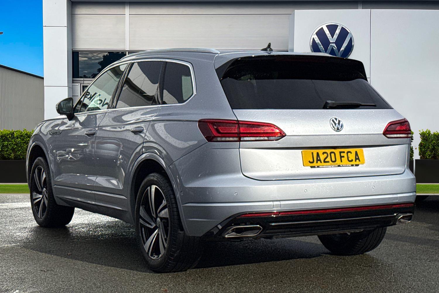 Used Volkswagen Touareg 2020 for sale - 77628509: Photo 2