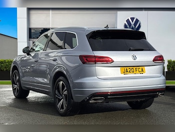 Used Volkswagen Touareg 2020 for sale - 77628509: Photo