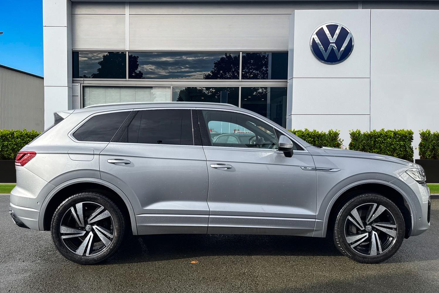 Used Volkswagen Touareg 2020 for sale - 77628509: Photo 3