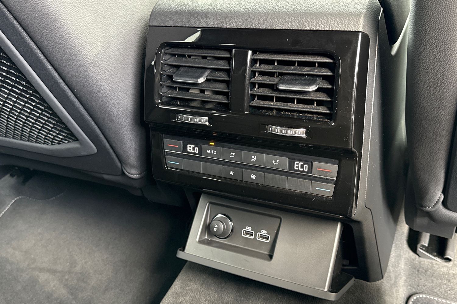 Used Volkswagen Touareg 2020 for sale - 77628509: Photo 41