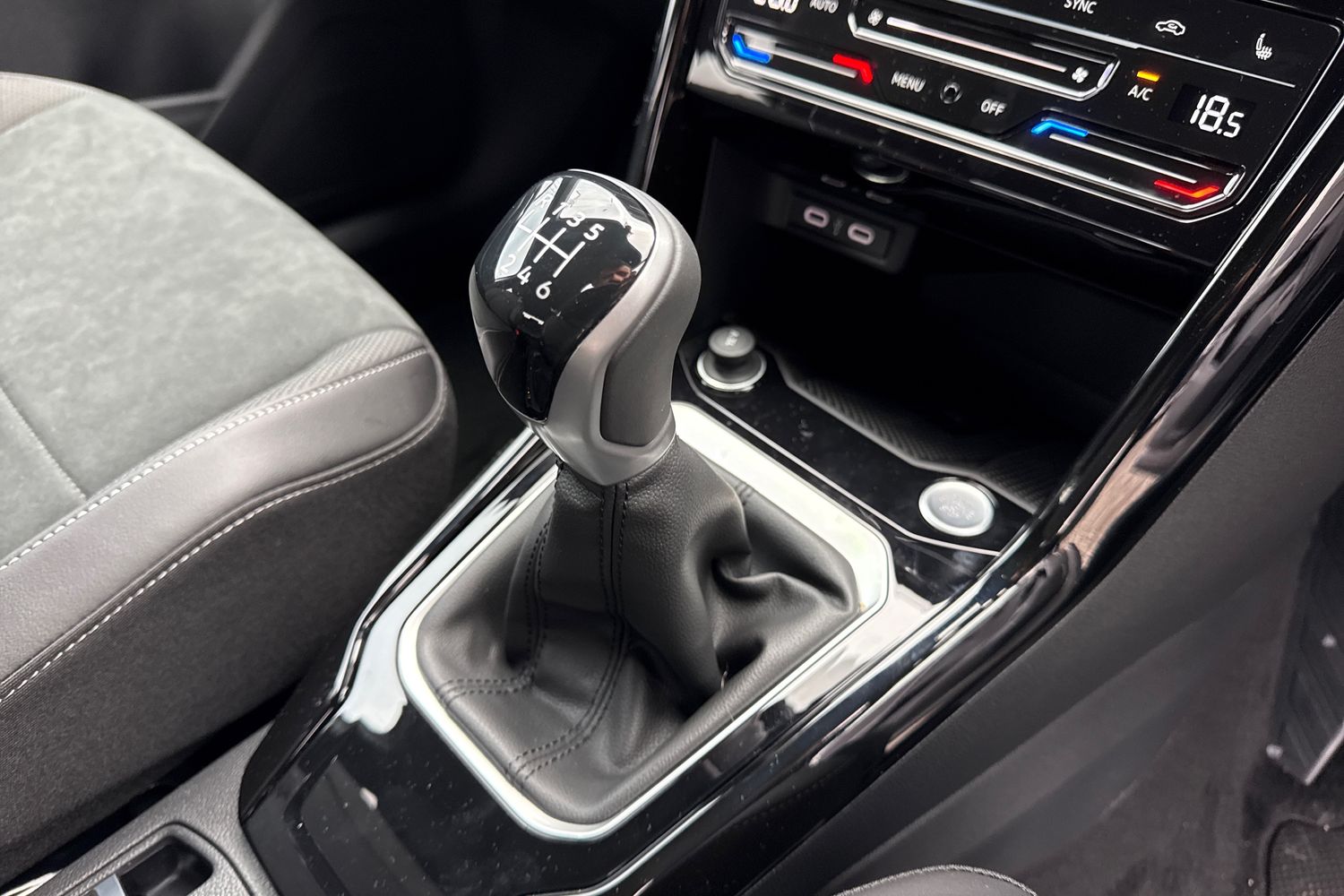 Used Volkswagen T-Roc 2025 for sale - 76374726: Photo 22