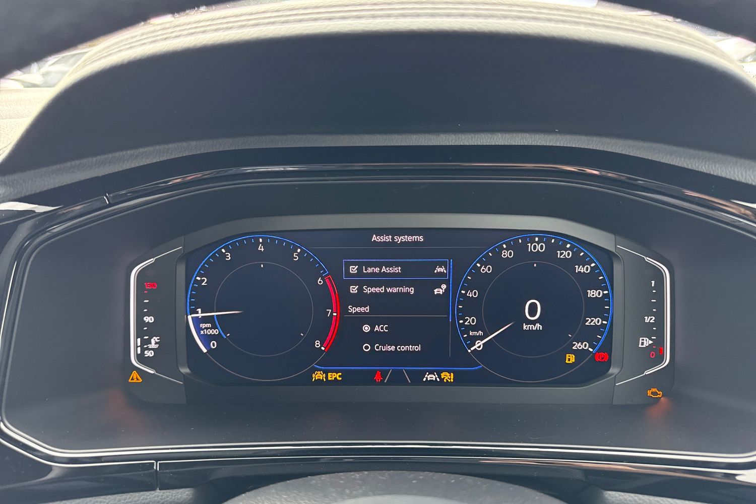 Used Volkswagen T-Roc 2025 for sale - 76374726: Photo 35