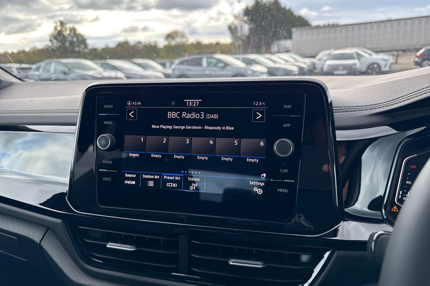 Used Volkswagen T-Roc 2025 for sale - 76374726: Photo 45