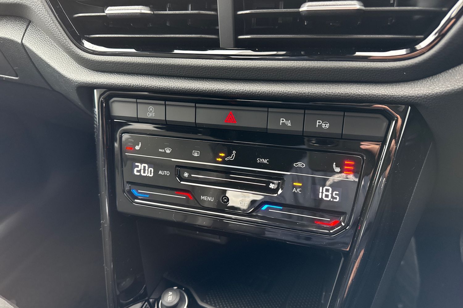 Used Volkswagen T-Roc 2025 for sale - 76374726: Photo 54
