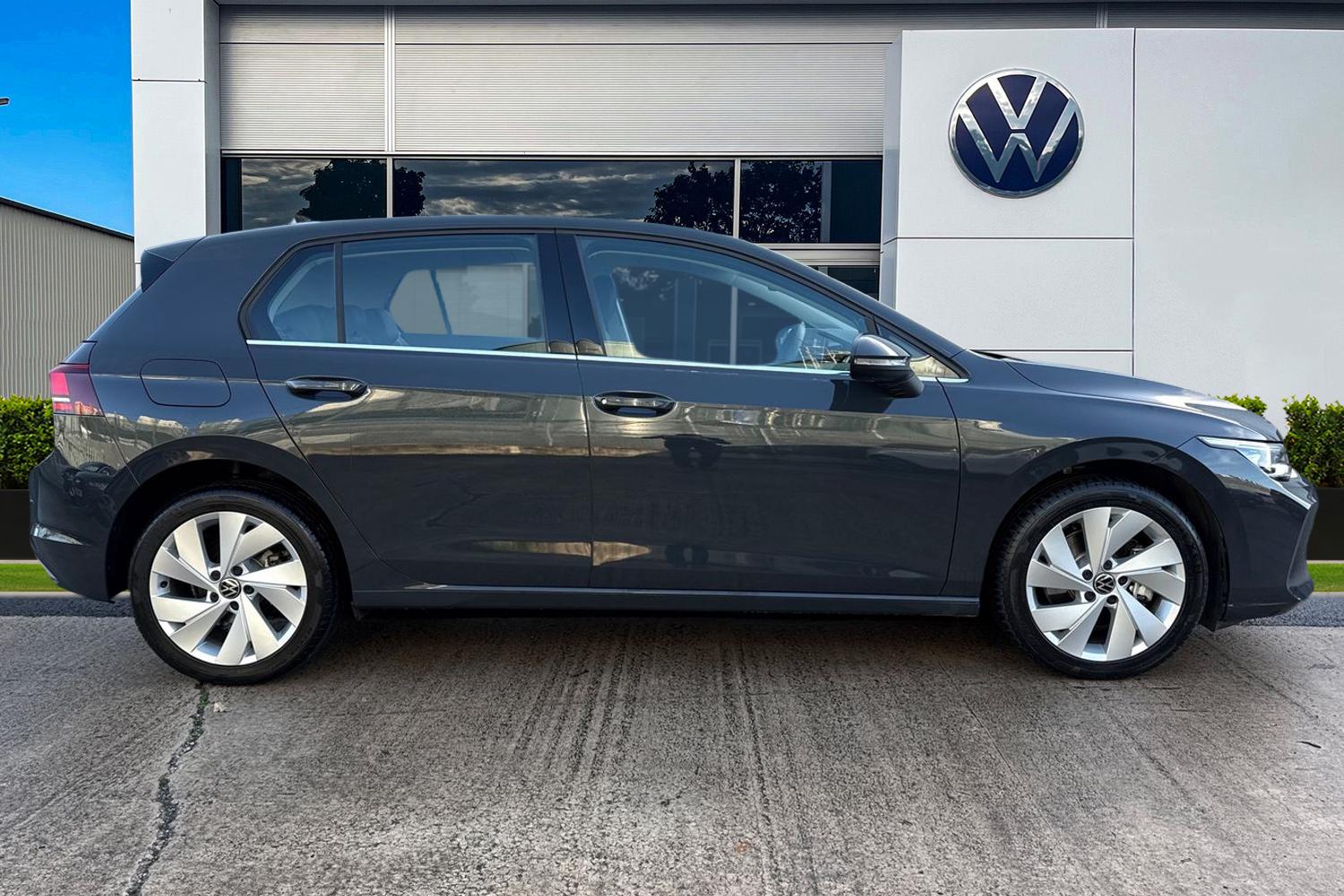 Used Volkswagen Golf 2025 for sale - 76569581: Photo 3