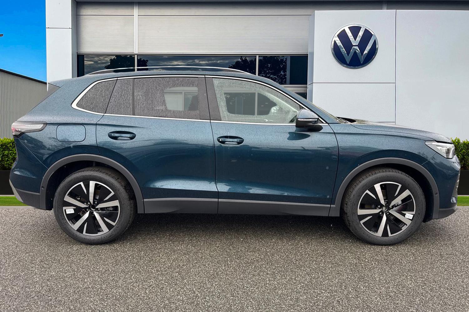 Used Volkswagen Tiguan 2025 for sale - 76438831: Photo 3